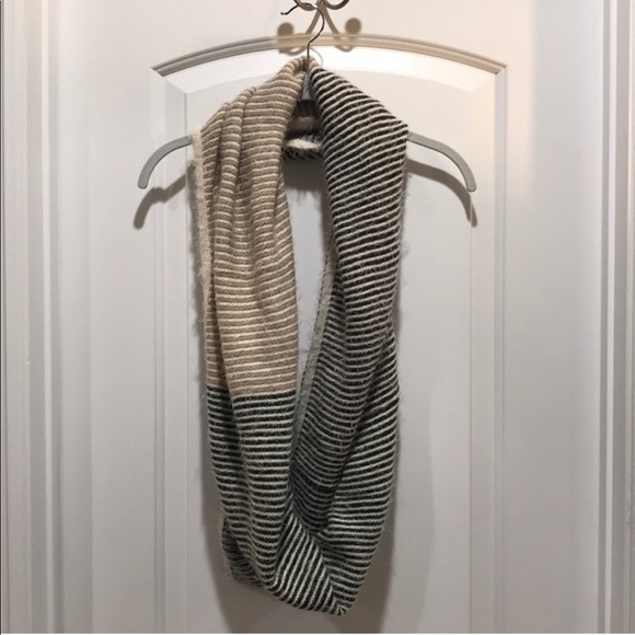 ❄️ bundle of 2 infinity scarves ❄️ - Picture 6 of 6